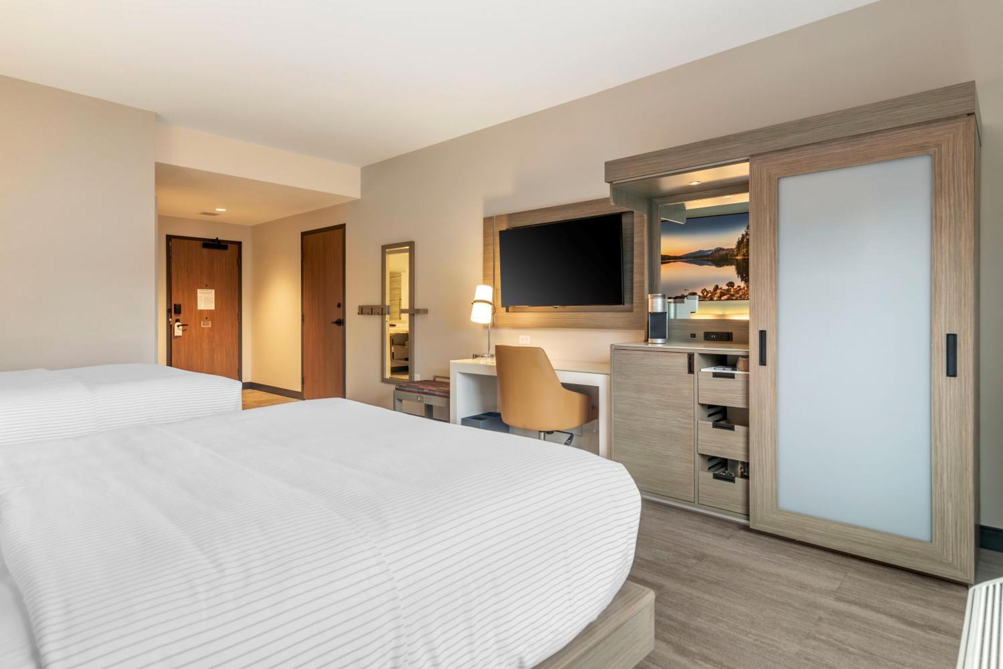 Cambria Hotel Lake Placid - Lakeside Resort Екстериор снимка