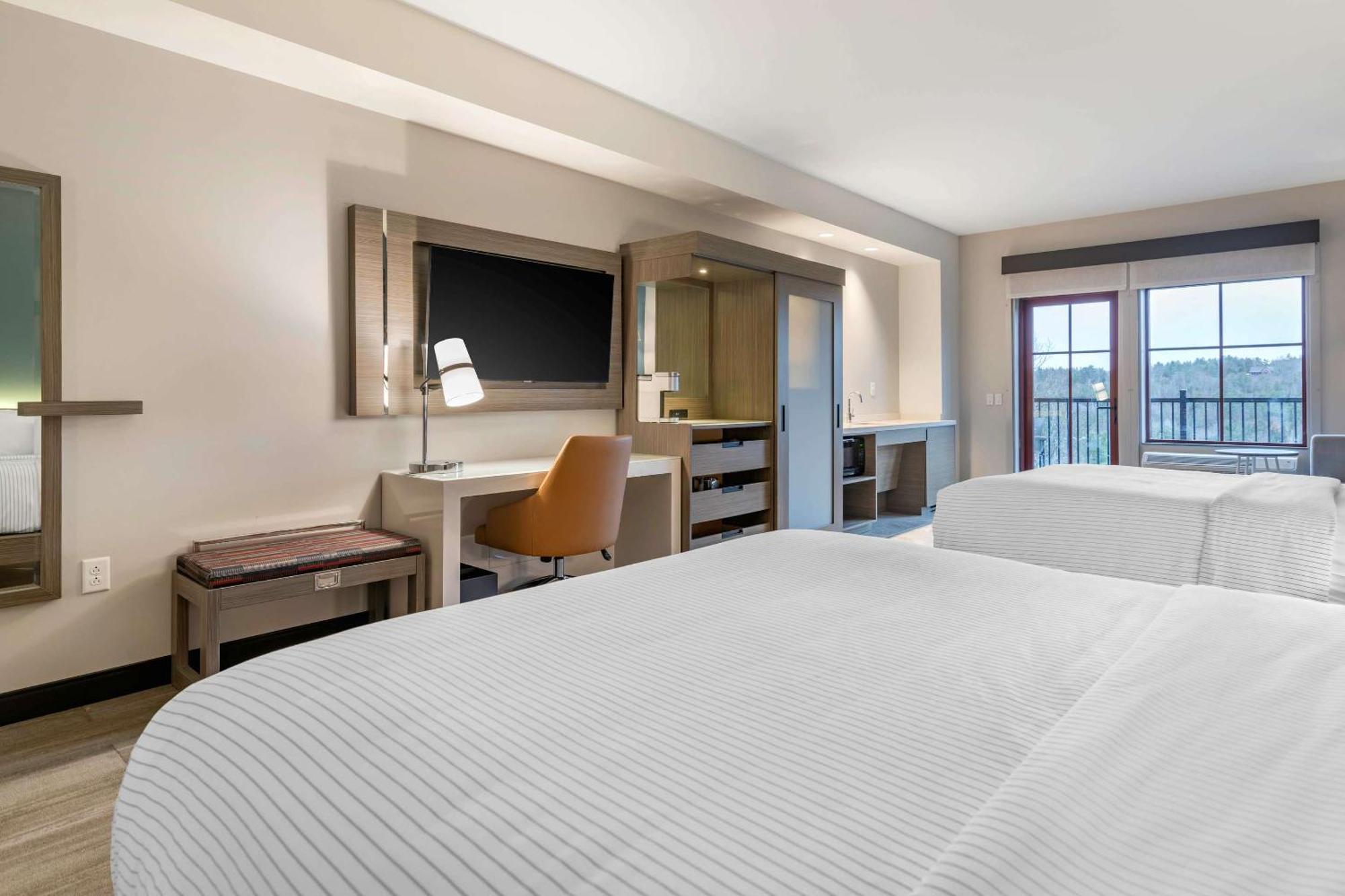 Cambria Hotel Lake Placid - Lakeside Resort Екстериор снимка