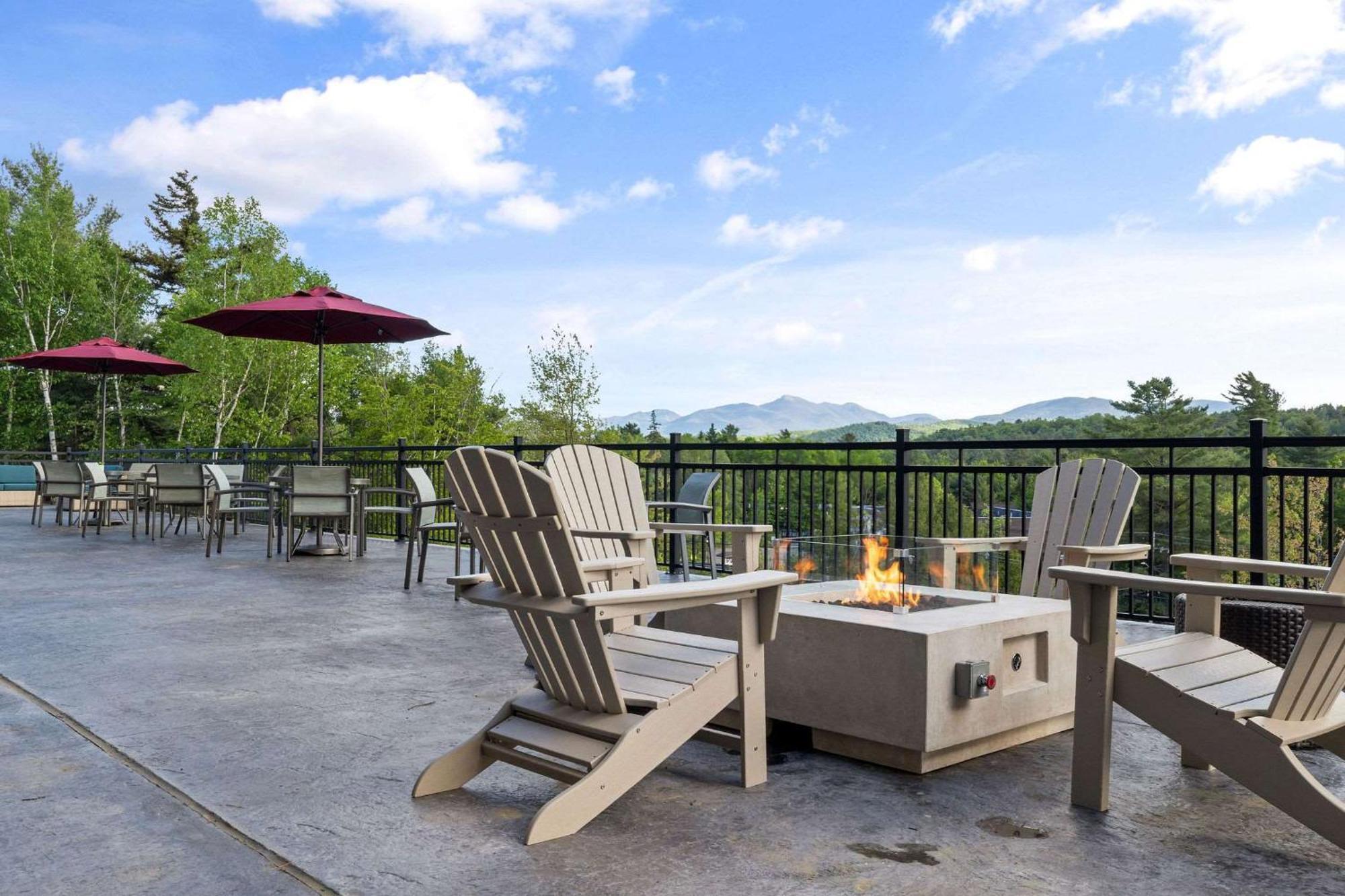 Cambria Hotel Lake Placid - Lakeside Resort Екстериор снимка