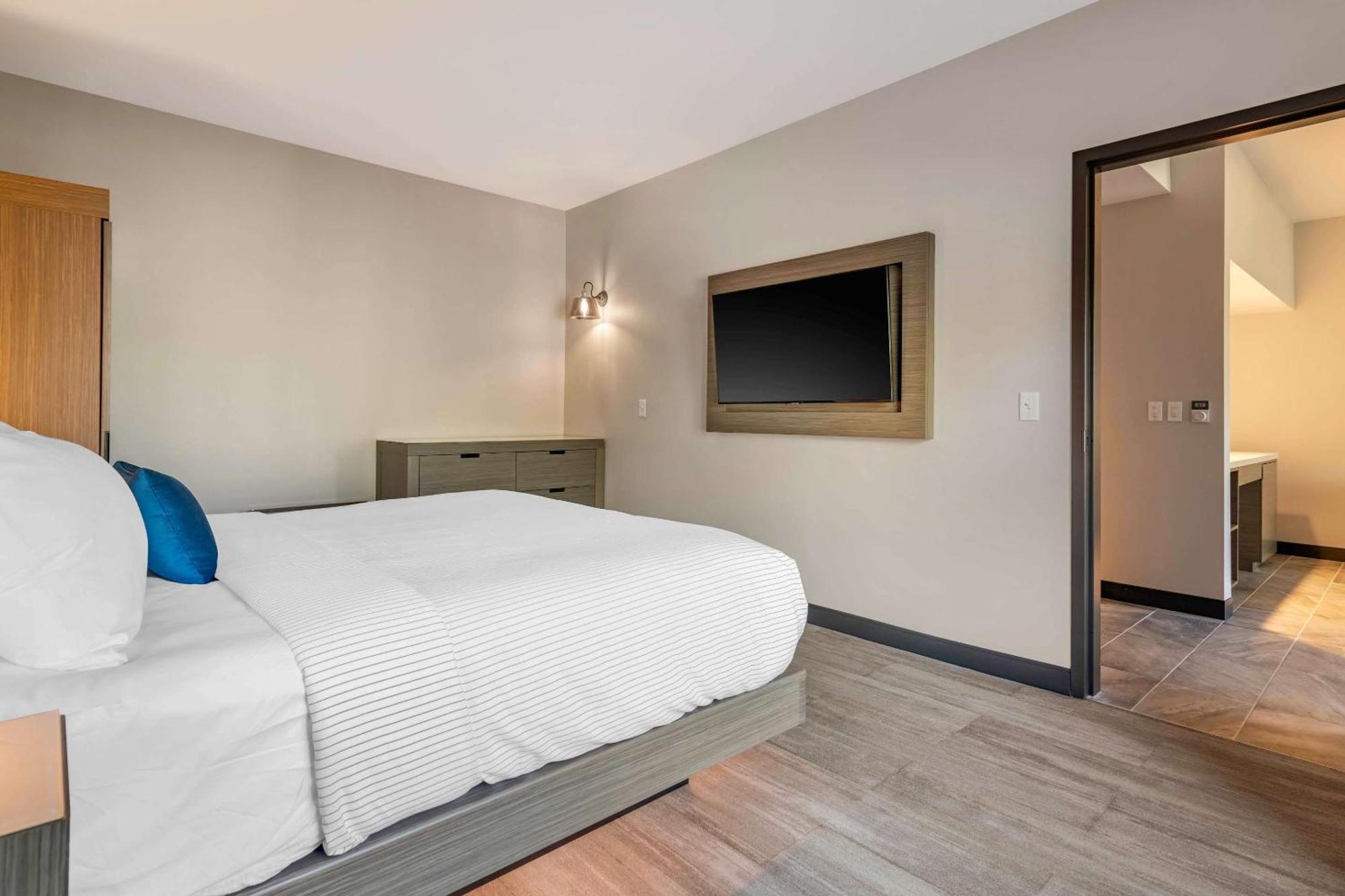 Cambria Hotel Lake Placid - Lakeside Resort Екстериор снимка