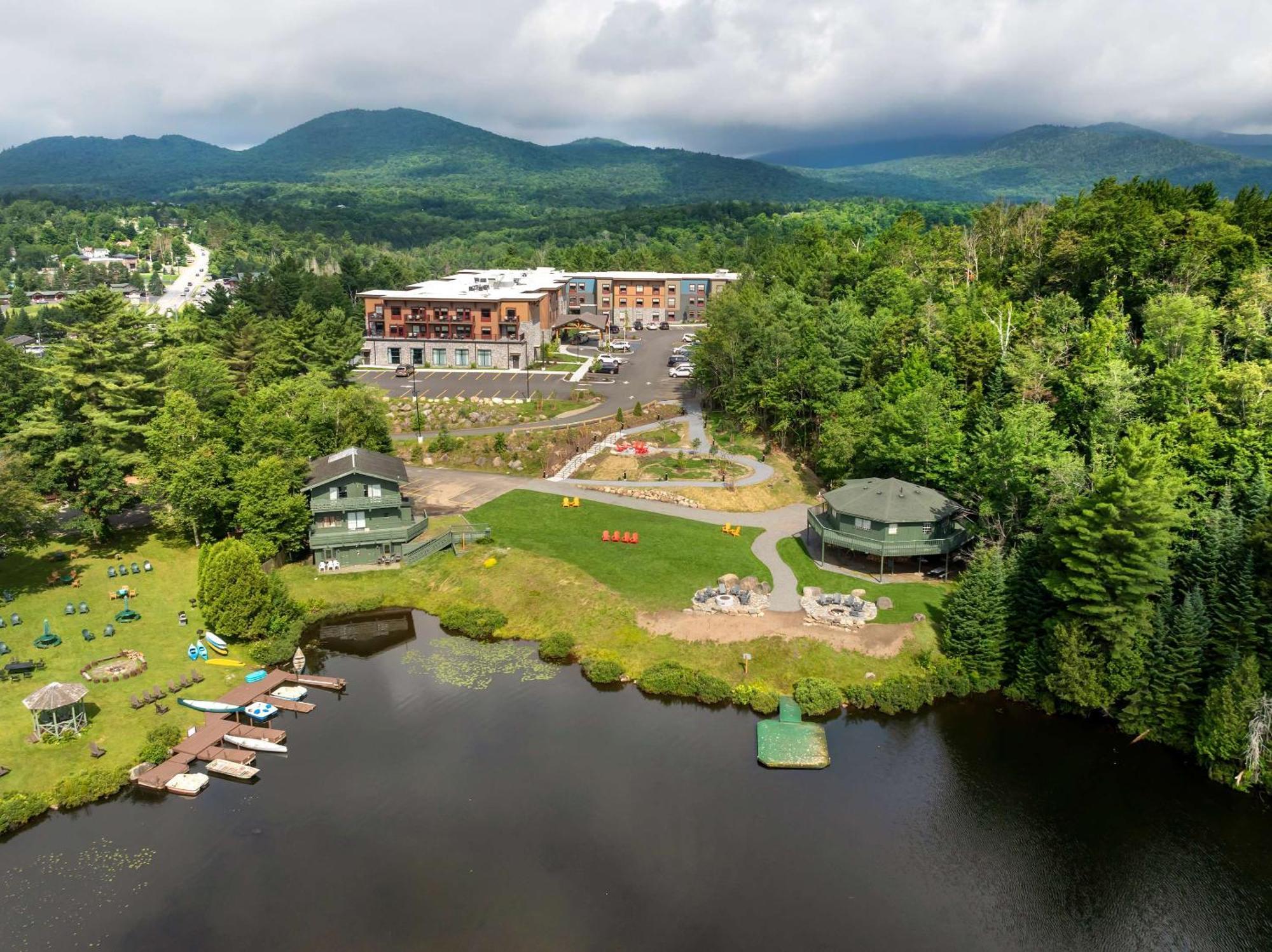 Cambria Hotel Lake Placid - Lakeside Resort Екстериор снимка