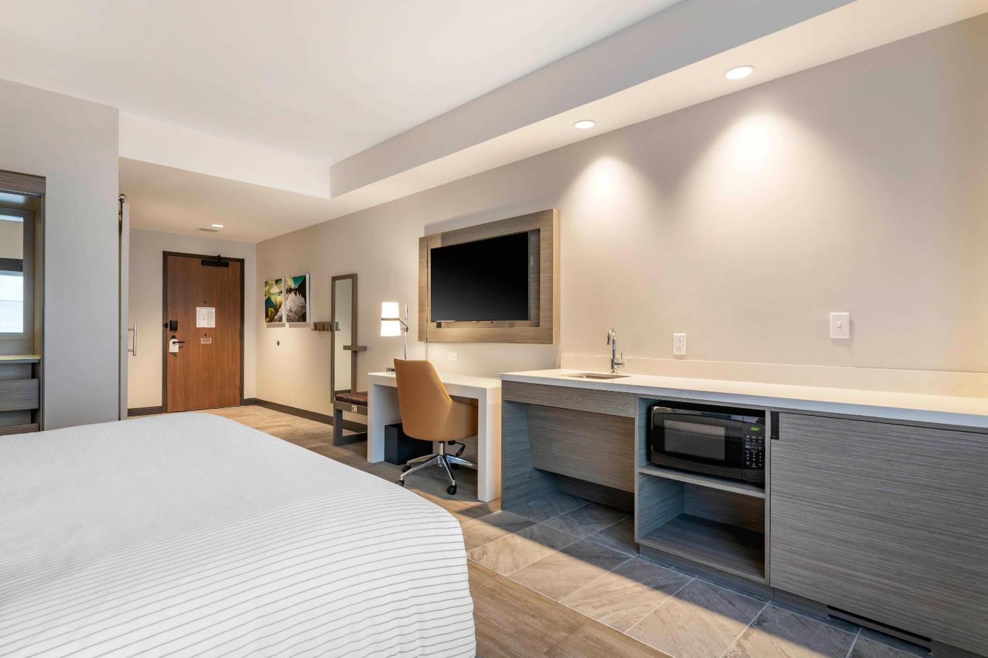 Cambria Hotel Lake Placid - Lakeside Resort Екстериор снимка