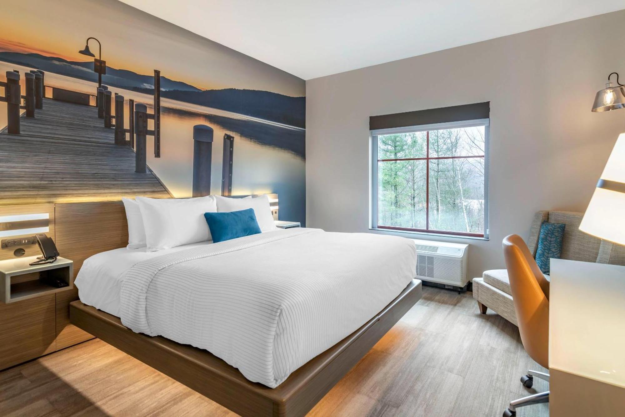 Cambria Hotel Lake Placid - Lakeside Resort Екстериор снимка