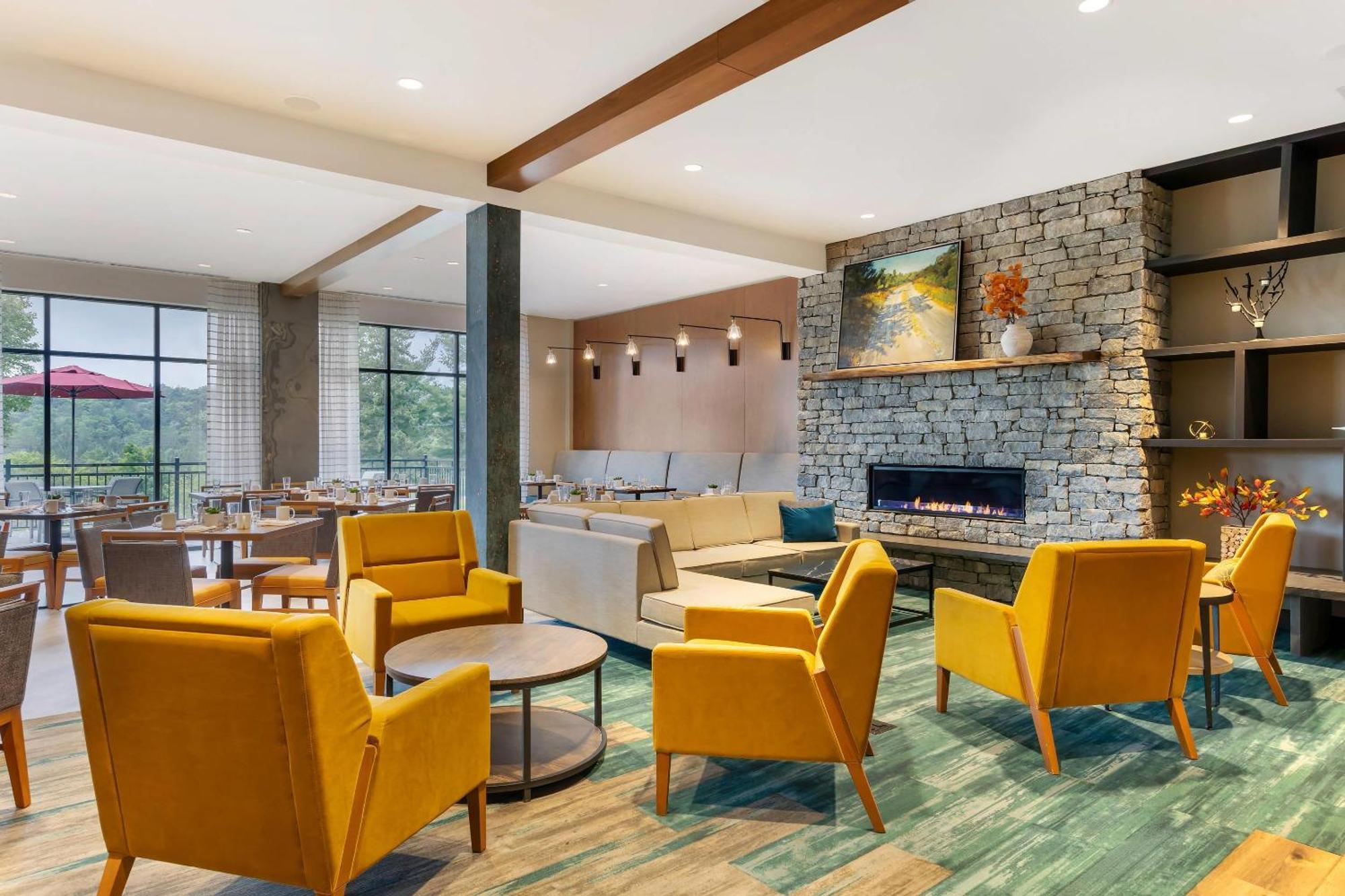 Cambria Hotel Lake Placid - Lakeside Resort Екстериор снимка